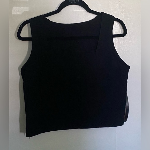 NWOT. Cropped, black, thick strap, square neck tank. - Picture 1 of 4